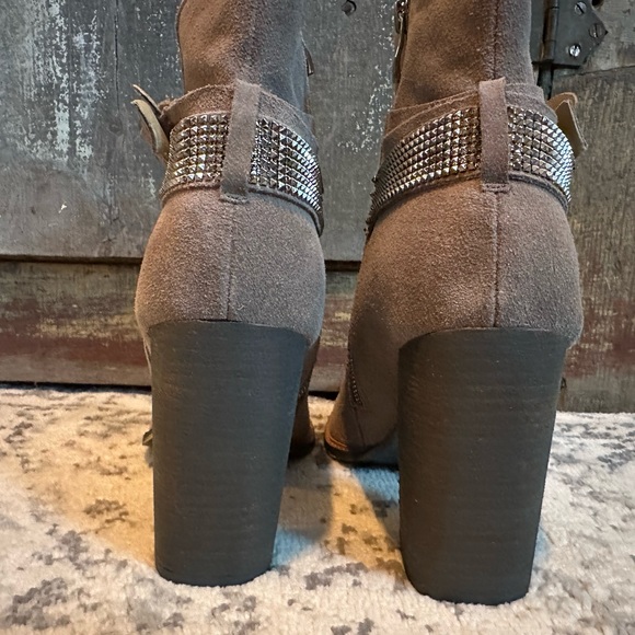 NWOT!!!!   🥰  Women’s Size 10 Nine West Booties - 4 Inch Heels - Picture 5 of 11